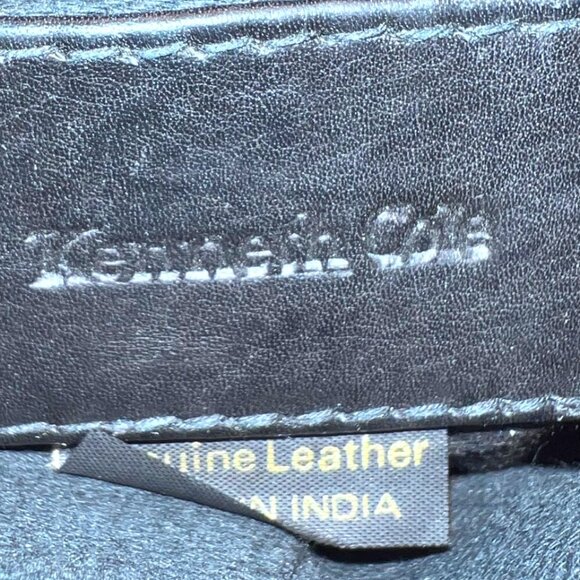 Kenneth Cole-Small Crossbody Black Leather Snap Shut Purse-2 Compartments Inside - Picture 12 of 12